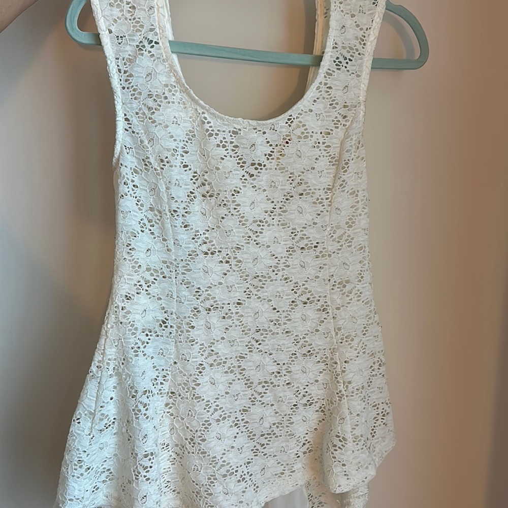 Boho white lacey women’s top, size small